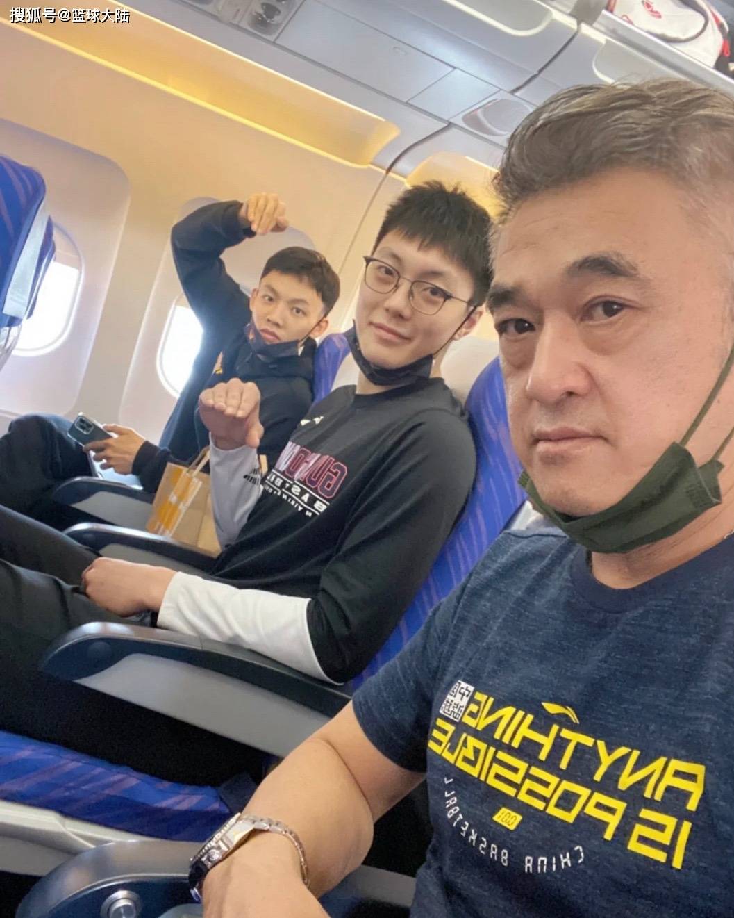 包含里程碑夜！广东宏远官宣签约，意甲转会期刷纪录，质疑声仍在，球探报告显示潜力的词条